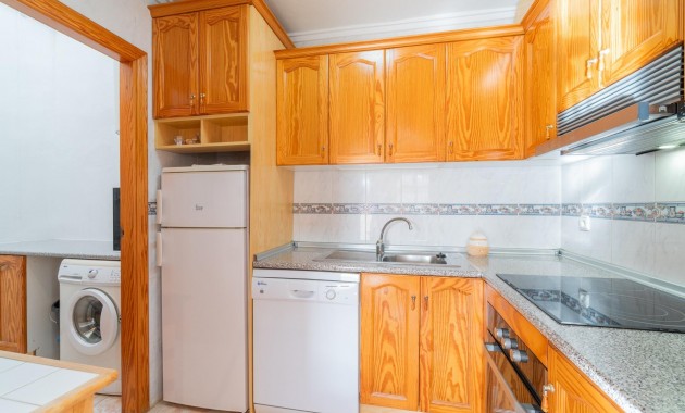 Resale - Chalet -
Orihuela Costa - Playa Flamenca