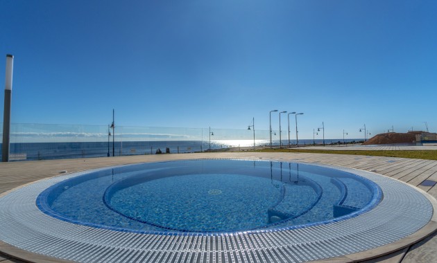 Resale - Wohnung -
Torrevieja - Punta prima