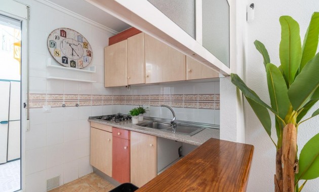 Sale - Terraced house -
Torrevieja - El limonar