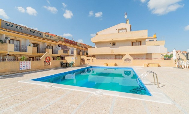 Resale - Terraced house -
Orihuela Costa - Playa Flamenca