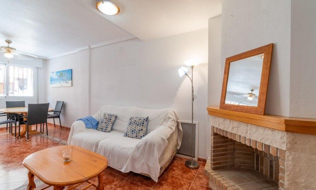 Resale - Terraced house -
Orihuela Costa - Playa Flamenca