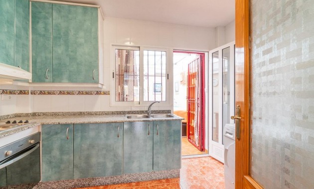 Resale - Terraced house -
Orihuela Costa - Playa Flamenca