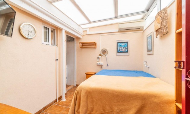 Resale - Terraced house -
Orihuela Costa - Playa Flamenca