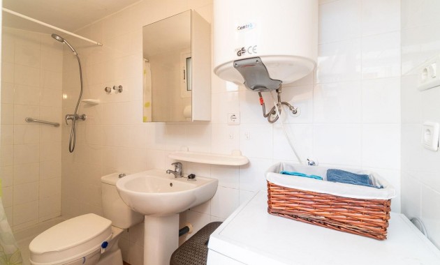 Resale - Terraced house -
Orihuela Costa - Playa Flamenca