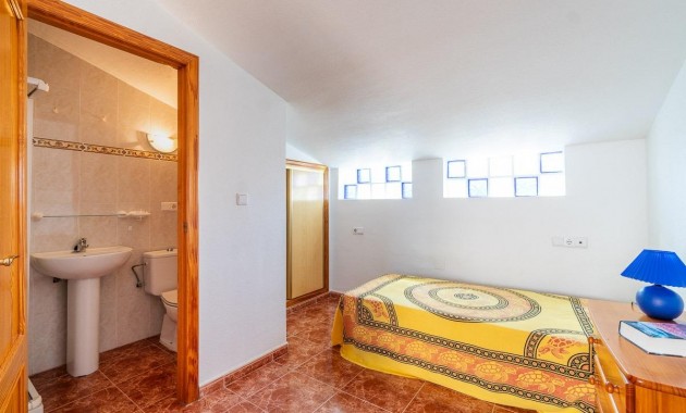 Resale - Terraced house -
Orihuela Costa - Playa Flamenca