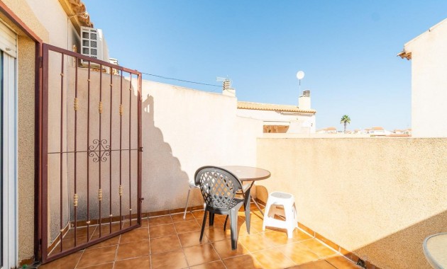 Resale - Terraced house -
Orihuela Costa - Playa Flamenca