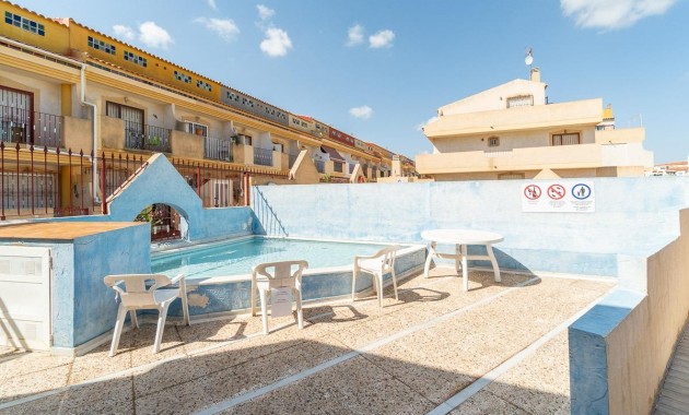 Resale - Terraced house -
Orihuela Costa - Playa Flamenca