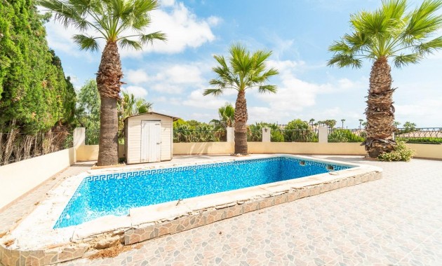Resale - Villa -
Orihuela Costa - Villamartín-Las Filipinas