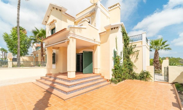 Resale - Villa -
Orihuela Costa - Villamartín-Las Filipinas