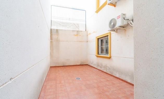 Resale - Ground Floor -
Orihuela Costa - Lomas de Cabo Roig-Los Dolses