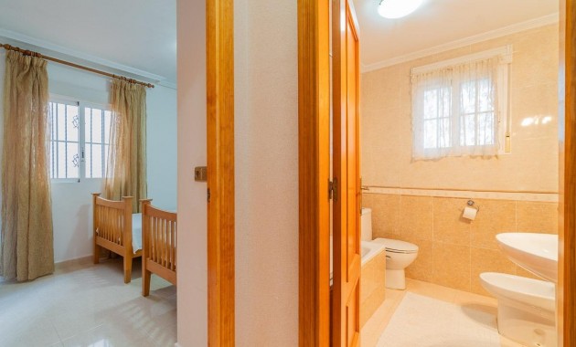 Resale - Ground Floor -
Orihuela Costa - Lomas de Cabo Roig-Los Dolses