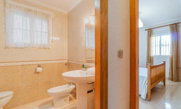 Resale - Ground Floor -
Orihuela Costa - Lomas de Cabo Roig-Los Dolses