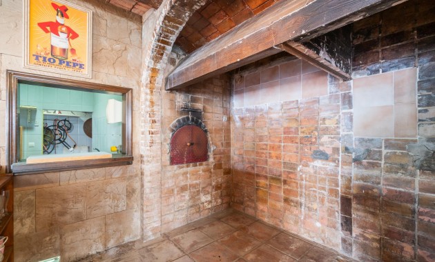 Sale - Villa -
Torrevieja - Los altos