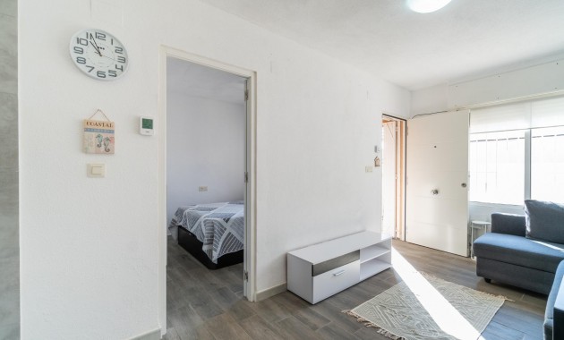 Sale - Bungalow -
Torrevieja - Los balcones