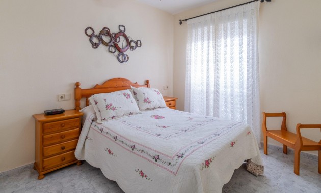 Alquiler a largo plazo - Apartamento -
Orihuela Costa - Playa Flamenca