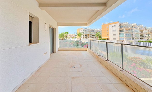 Resale - Wohnung -
Orihuela Costa - Villamartin