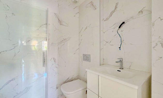 Resale - Wohnung -
Orihuela Costa - Villamartin