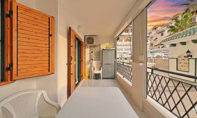 Venta - Apartamento -
Torrevieja - La Mata