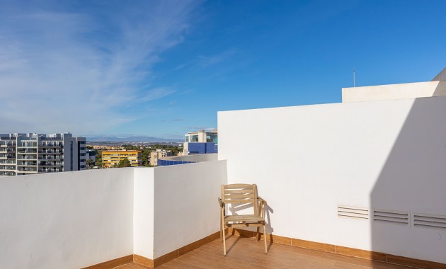 Resale - Penthouse -
Torrevieja - Punta prima