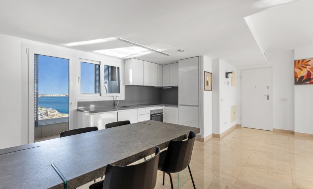 Resale - Penthouse -
Torrevieja - Punta prima