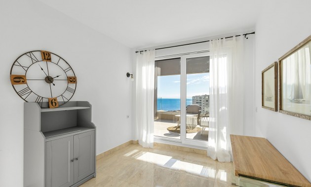 Resale - Penthouse -
Torrevieja - Punta prima