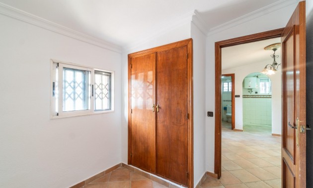 Venta - Villa -
Torrevieja - Los altos