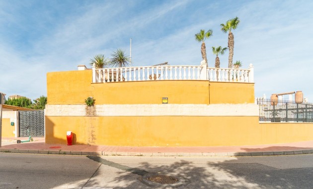 Venta - Villa -
Torrevieja - Los altos