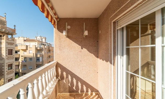 Sale - Apartment -
Torrevieja - Centro