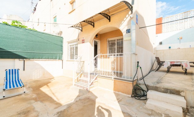 Sale - Bungalow -
Torrevieja - Los balcones