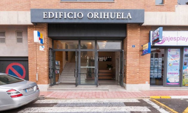Alquiler a largo plazo - Commercial Unit -
Orihuela Costa - Playa Flamenca