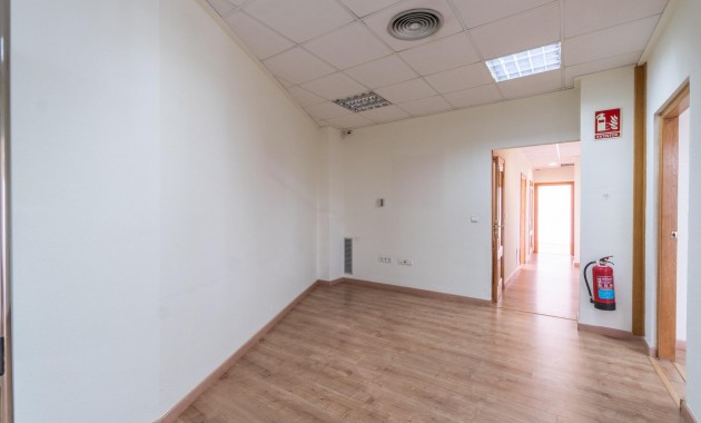 Alquiler a largo plazo - Commercial Unit -
Orihuela Costa - Playa Flamenca