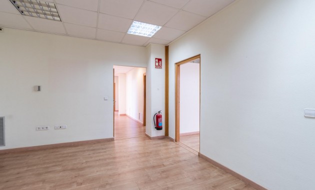 Alquiler a largo plazo - Commercial Unit -
Orihuela Costa - Playa Flamenca