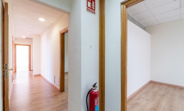 Alquiler a largo plazo - Commercial Unit -
Orihuela Costa - Playa Flamenca