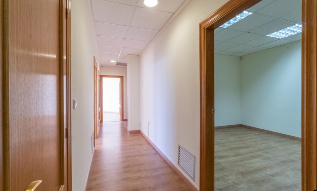 Alquiler a largo plazo - Commercial Unit -
Orihuela Costa - Playa Flamenca