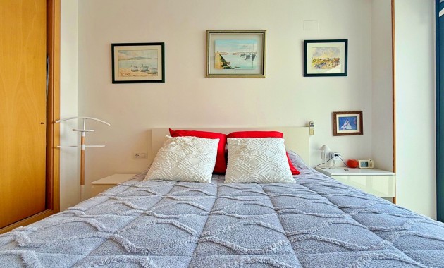 Resale - Wohnung -
Orihuela Costa - Campoamor