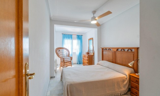 Sale - Villa -
Torrevieja - La Mata