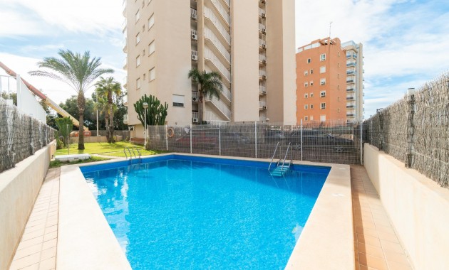 Sale - Apartment -
Guardamar del Segura - Puerto Deportivo