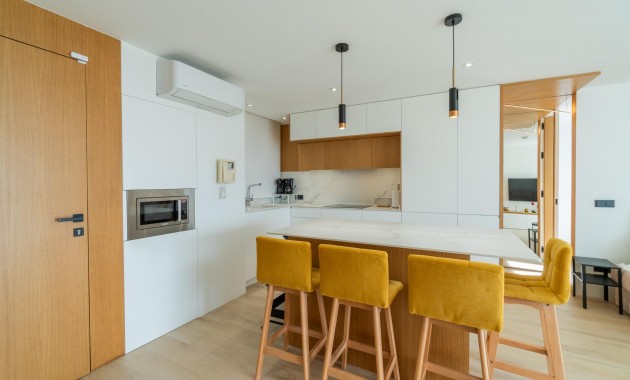 Sale - Apartment -
Guardamar del Segura - Puerto Deportivo