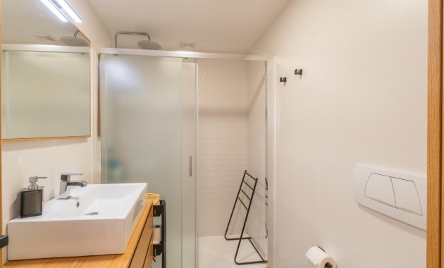 Sale - Apartment -
Guardamar del Segura - Puerto Deportivo