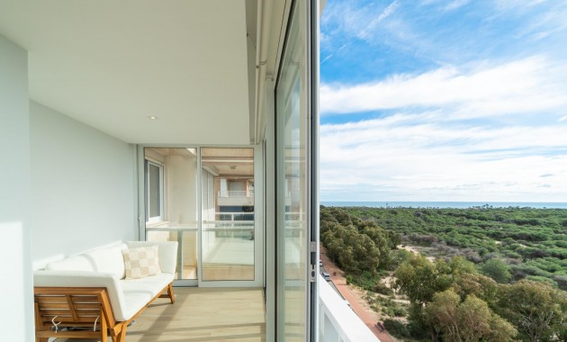 Sale - Apartment -
Guardamar del Segura - Puerto Deportivo