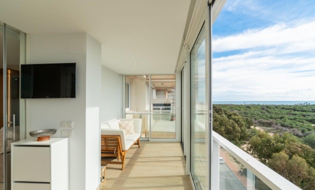 Sale - Apartment -
Guardamar del Segura - Puerto Deportivo