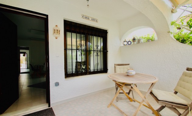 Resale - Adosado -
Orihuela Costa - Cabo Roig