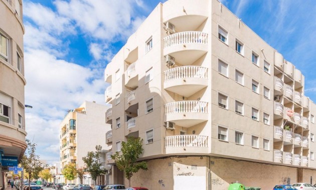 Resale - Wohnung -
Torrevieja - Centro