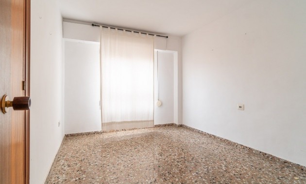 Resale - Building -
Torrevieja - Playa del cura