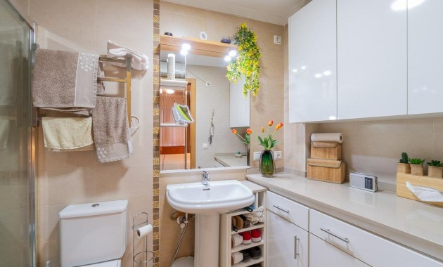 Venta - Apartamento -
Torrevieja - Centro