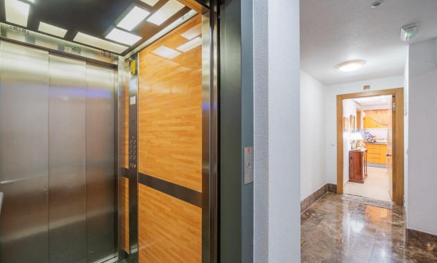 Venta - Apartamento -
Torrevieja - Centro