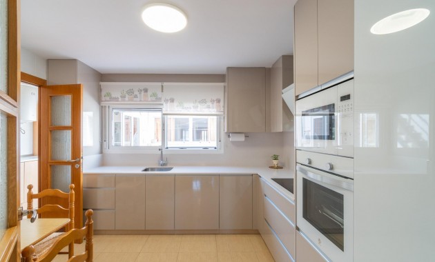 Venta - Terraced house -
Orihuela - Desamparados-Hurchillo-Torremendo