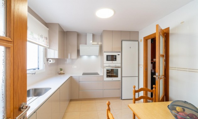 Venta - Terraced house -
Orihuela - Desamparados-Hurchillo-Torremendo