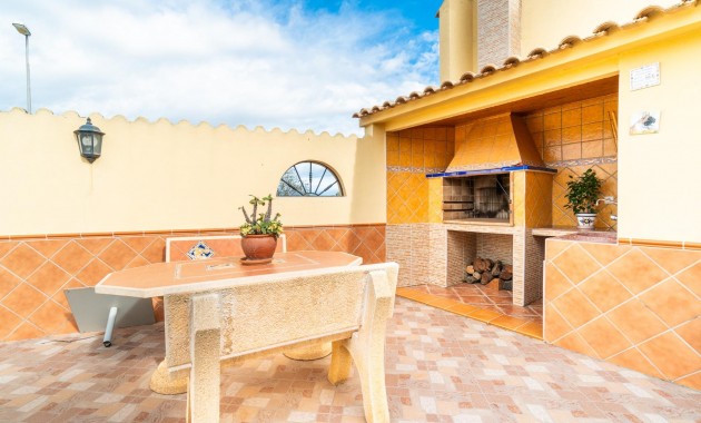 Venta - Terraced house -
Orihuela - Desamparados-Hurchillo-Torremendo