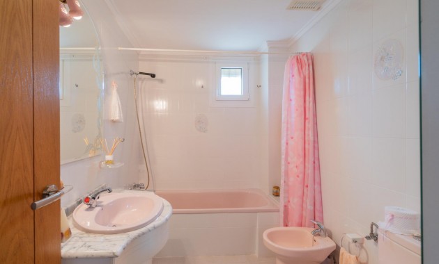 Venta - Terraced house -
Orihuela - Desamparados-Hurchillo-Torremendo